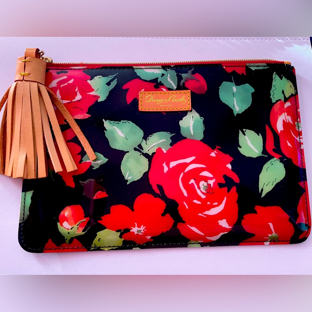 Doobey & Bourke NWOT CLUTCH